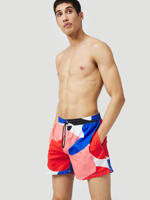 Beam férfi boardshort modellen, szemből