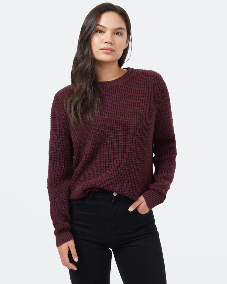 Highline női pamut pulóver sötétlila színben, modellen, szemből